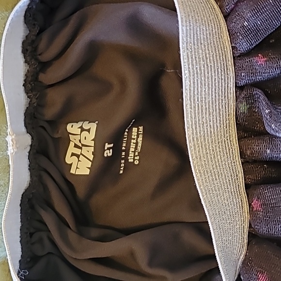 STAR WARS 2T Skirt with stars on it 😍😍 - Picture 4 of 4